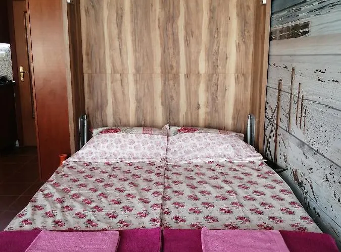 Infinity Blue 2 アパート